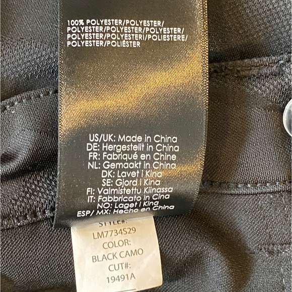 Liverpool Harleigh Crop Utility Pant In Black Camo - Picture 6 of 7